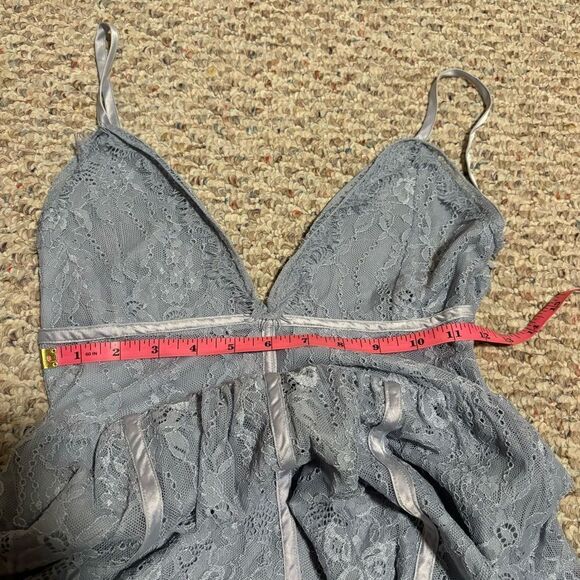 NWOT Superdown x Revolve Mandy Lace Flare Dress in Dusty Blue- Size XS - Picture 9 of 12